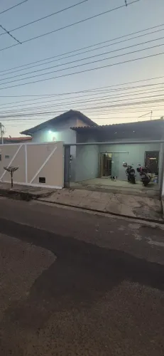 CASA NO MOCAMBINHO