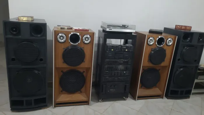 Um super par de caixas quasar qc2500