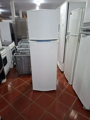 Geladeira consul duplex frost free semi novo