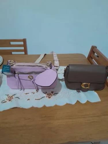 Vendo bolsas novas watsp watsp * valor 89.90 cada