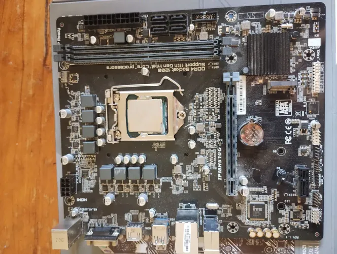 Kit h510 + i3 10100f
