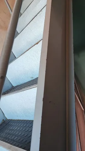 2 Escadas em Chapa de aço Pefil U