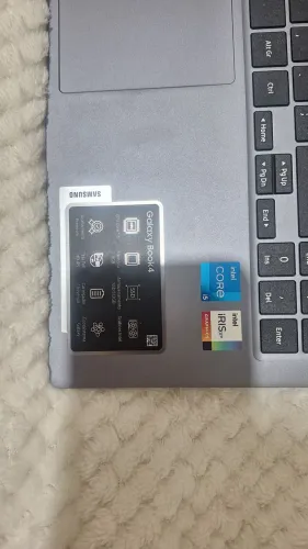Samsung book4 13G