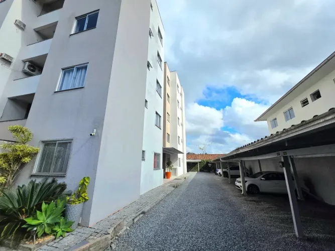 Imóvel para aluguel tem 49 metros quadrados com 2 quartos em Costa e Silva - Joinville - S