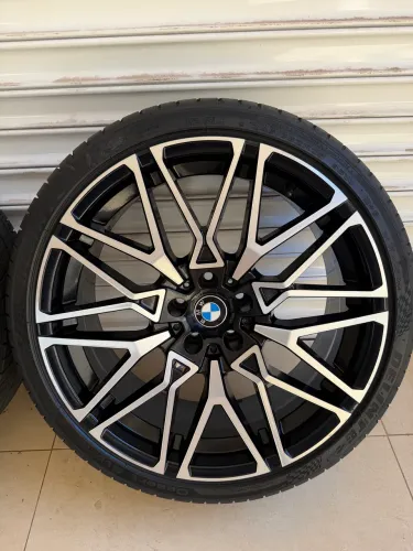 Rodas aro 20 modelo bmw X6 MSPORT