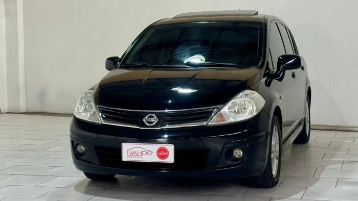 Nissan Tiida SL 1.8/1.8 Flex 16V Mec. 2013