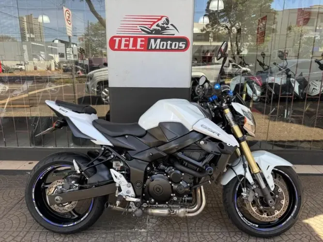 SUZUKI GSR750 2016
