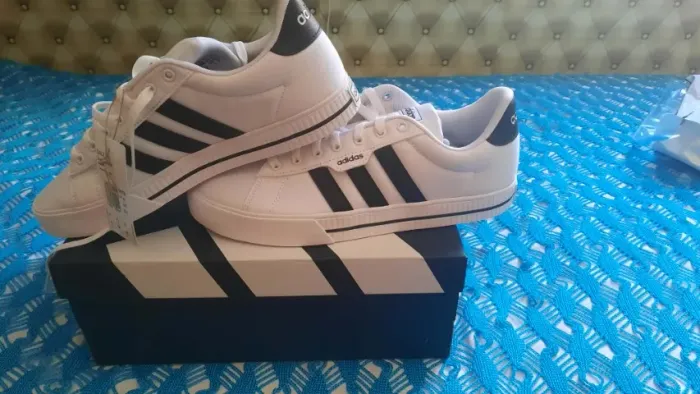 tênis adidas