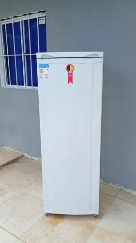 Geladeira 599pix cartão parcelo faço entrega