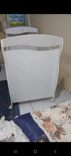 Berço com colchão empermeavel não foi muito usado