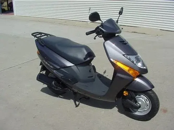 LEAD HONDA SÓ 40 MIL KLM. ORIGINAIS SÓ 8.100,0 BAIXEI A HORA É AGORA.0