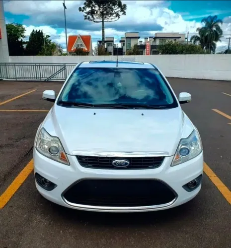 Ford Focus Titanium 2.0 16V Flex 5P Mec. 2012