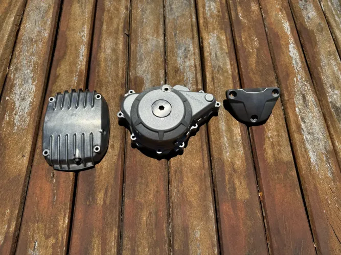 Kit tampa de motor da 160, peças originais Honda?