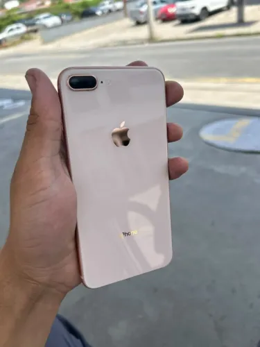 iPhone 8