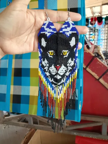 Brinco de miçangas