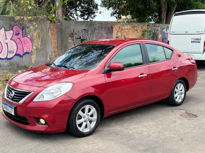 Nissan Versa SL 1.6 16V Flex Fuel 4P Mec. 2014