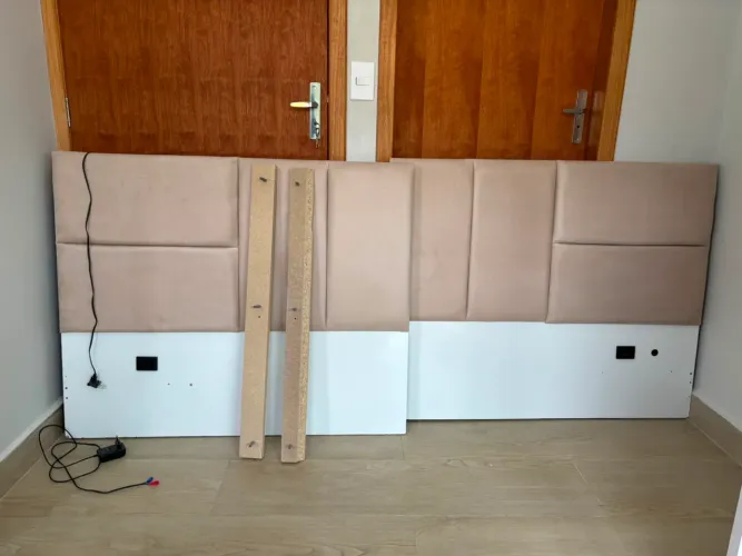 Cabeceira Casal Móveis Arapongas Sierra Suede e Mesa de Cabeceira