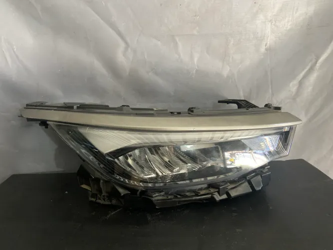 Farol lado direito  fiat pulse original 