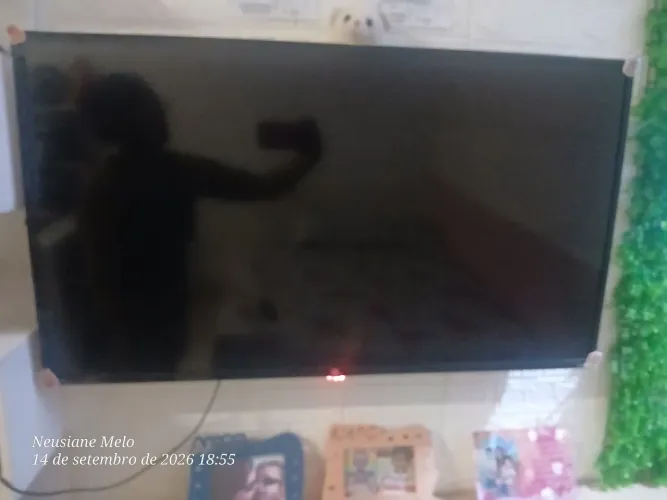 TV Philco Roku 43 polegadas