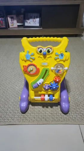 andador infantil com atividades