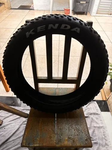 Vendo Pneu Kenda para Bicicleta Eletrica