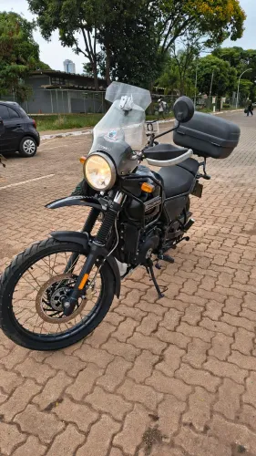 Vendo Royal Enfild Himalayan 411 2019/2020, em excelente estado de conservação.