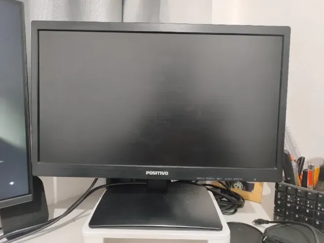 Monitor LED 19,5"