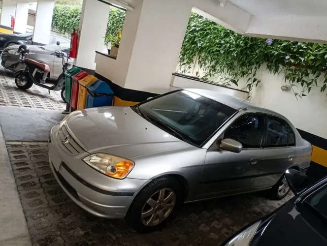 Honda Civic Sedan LX 1.7 16V 115cv Mec. 4P 2001
