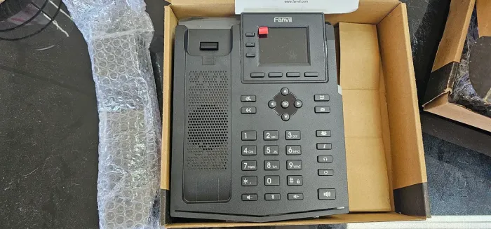 Fanvil X303G - Telefone IP 4 linhas Gigabit Poe - NOVOS
