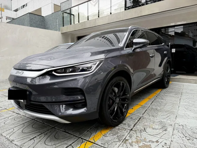 BYD Tan EV 4X4 (elétrico) 2025