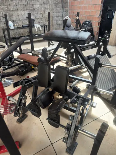 Aparelhos de musculação 