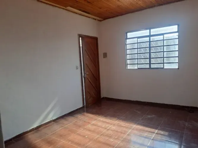 Casa Sobrado 02 quartos, bairro Concórdia, Belo Horizonte/MG