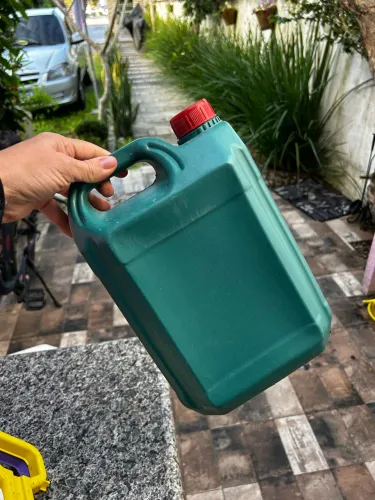 Galão Bombona 5 Litros Verde com tampa