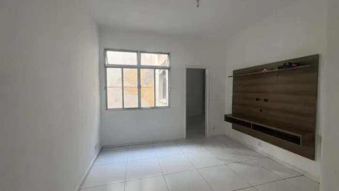 Apartamento 2 Quartos - Ótima Localização