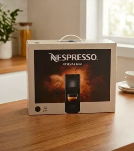 Cafeteira Nespresso Na caixa Nova