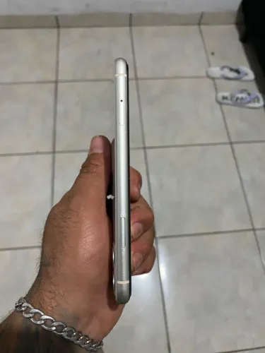 Celular iPhone 11 semi novo