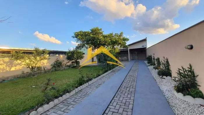 CASA-300 METROS DA PRAIA-ITAPOÁ/SC