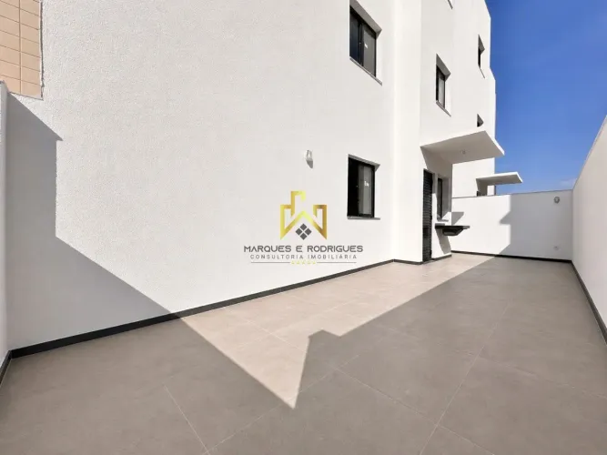 Apartamento com área privativa no Bairro Santa Mônica
