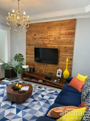 Sobrado à venda com 153,90m² 3 dormitórios (1 suíte) Cidade Intercap Taboão da Serra/SP