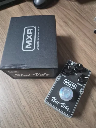 Pedal MXR univibe
