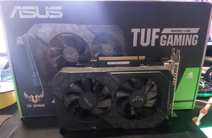 placa de video  4 gbs ddr 6