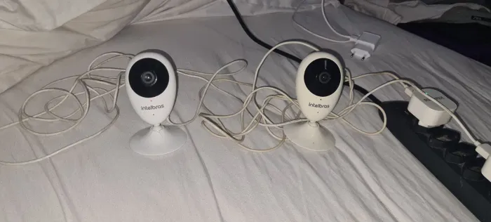 2 CÂMERAS DE SEGURANÇA INTELBRAS IC3