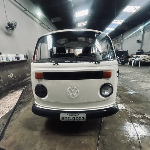 Volkswagen Kombi Standard/ Luxo/ Serie Prata 1983