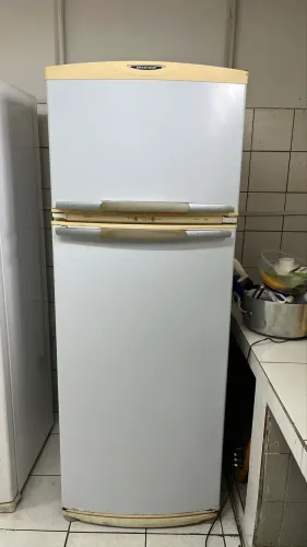 Geladeira Brastemp frost free 