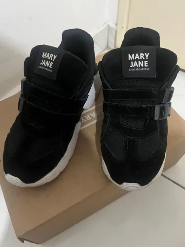 Tênis Feminino Mary Jane 2000 retro 