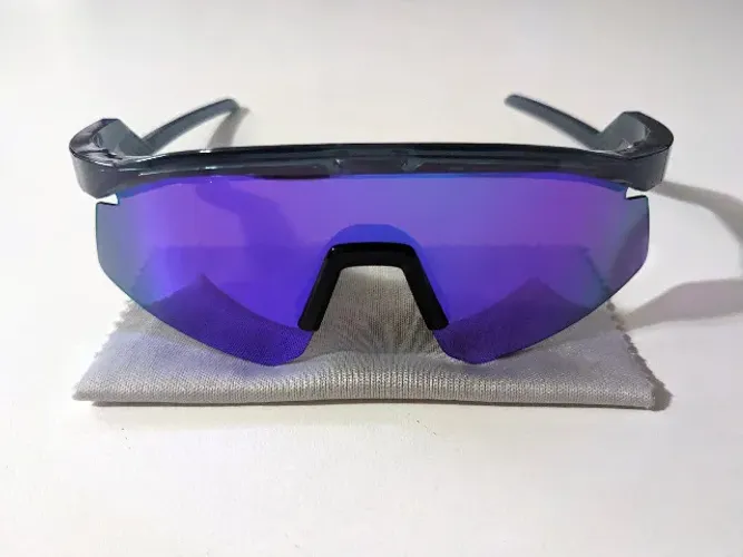 Óculos Oakley Hydra Crystal Black c/ Lente Prizm Violet