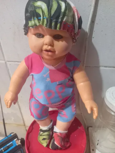 Vendo esta boneca