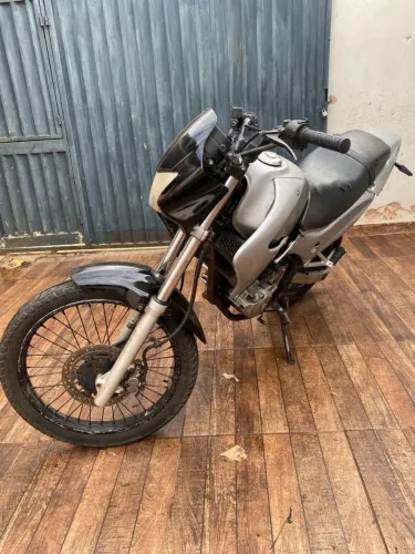 Falcon nx400  3mil avista Tem que fazer o motor