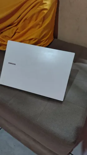 Notebook Samsung top telão branco