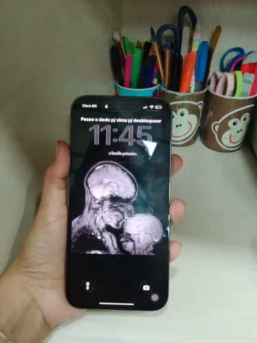 iPhone 14 Pro Max roxo